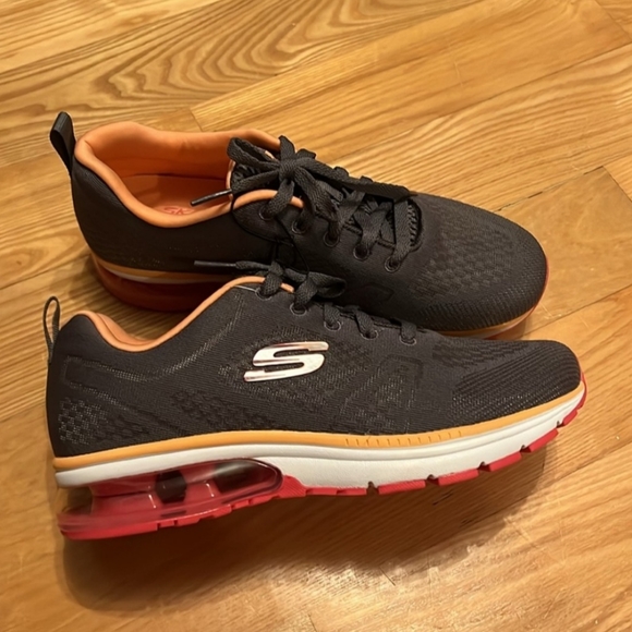 Skechers Lite-Weight Memory Foam Wide Fit 8.5 NWT - Picture 2 of 9